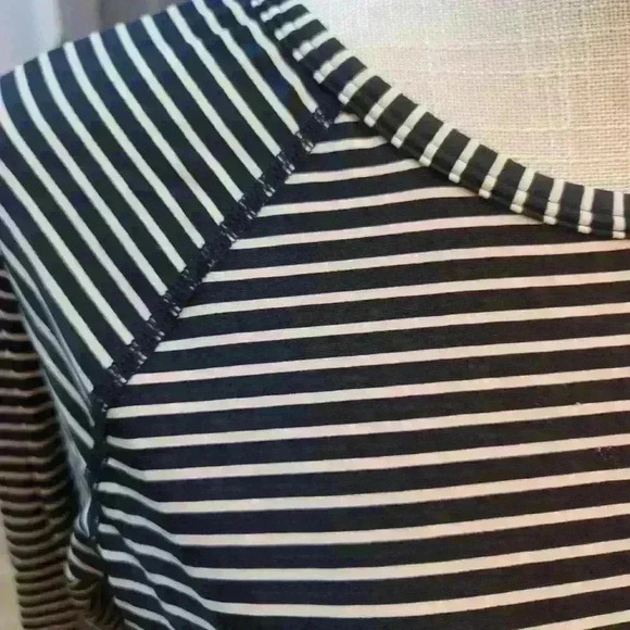 Athleta Striped Shell Top - Picture 2 of 9